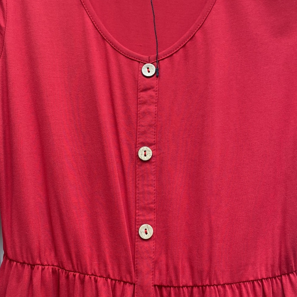 Red Dress - Picture 6 of 8
